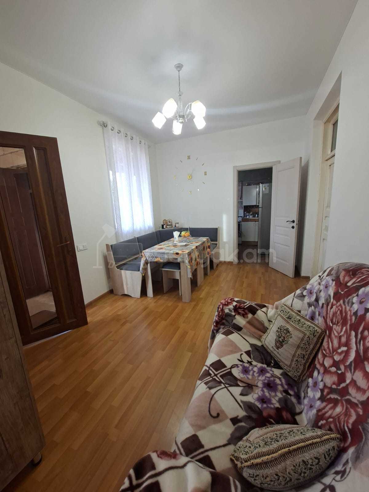 5 Սենյականոց Սեփական Տուն, 207քմ, Նորմալ Վիճակում