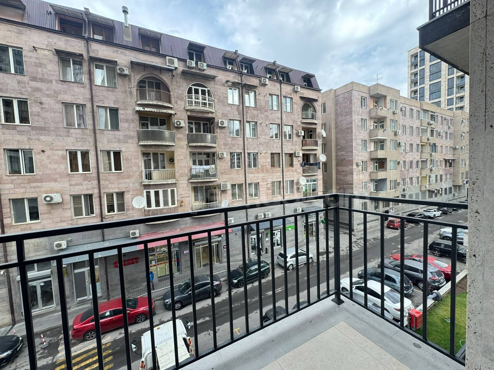 3 Սենյականոց Բնակարան Նորակառույցում, 93քմ, 3/16 հարկ, Կապիտալ Վերանորոգված