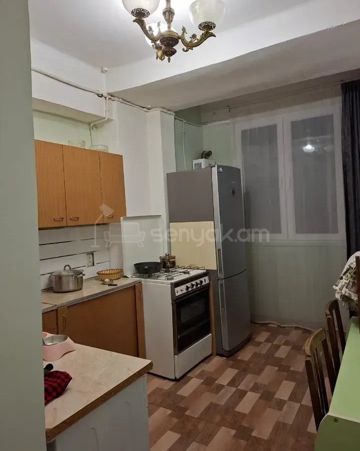 1 Սենյականոց Բնակարան, 42քմ, 2/9 հարկ, Նորմալ Վիճակում