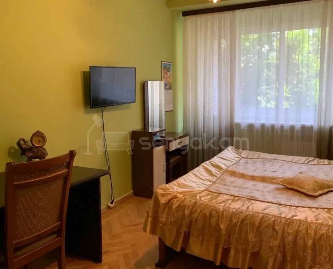 3 Սենյականոց Բնակարան, 93քմ, 2/10 հարկ, Նորմալ Վիճակում