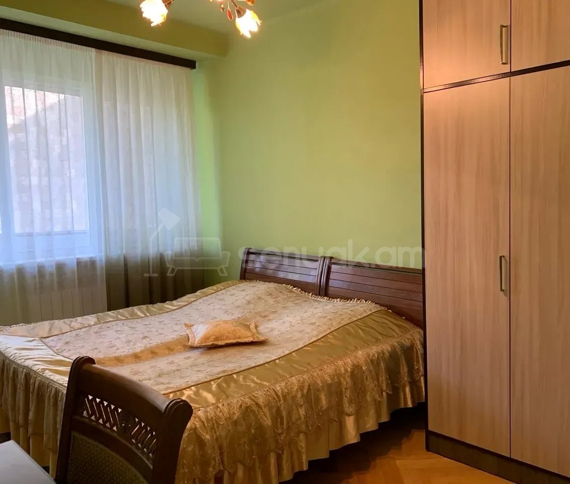 3 Սենյականոց Բնակարան, 93քմ, 2/10 հարկ, Նորմալ Վիճակում
