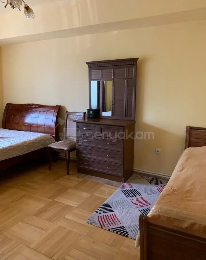 3 Սենյականոց Բնակարան, 93քմ, 2/10 հարկ, Նորմալ Վիճակում