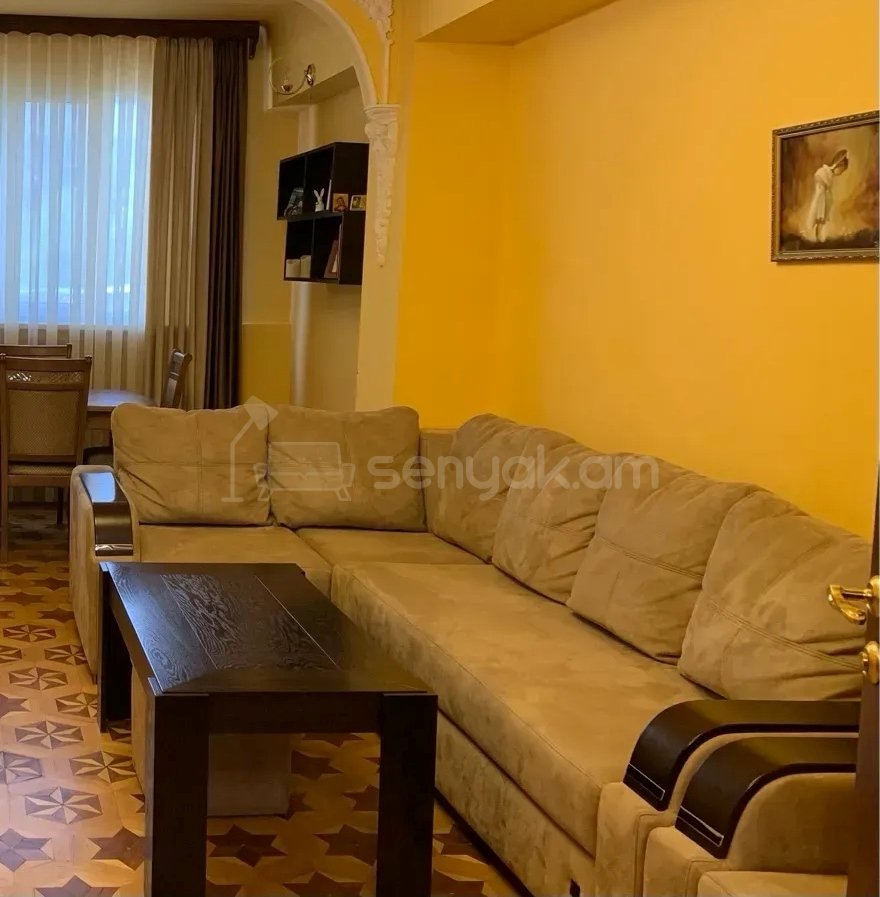 3 Սենյականոց Բնակարան, 93քմ, 2/10 հարկ, Նորմալ Վիճակում
