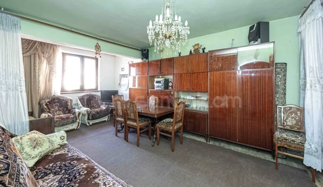 1 Սենյականոց Բնակարան Քարե Շենքում, 47քմ, 4/5 հարկ, Կոսմետիկ Վերանորոգված