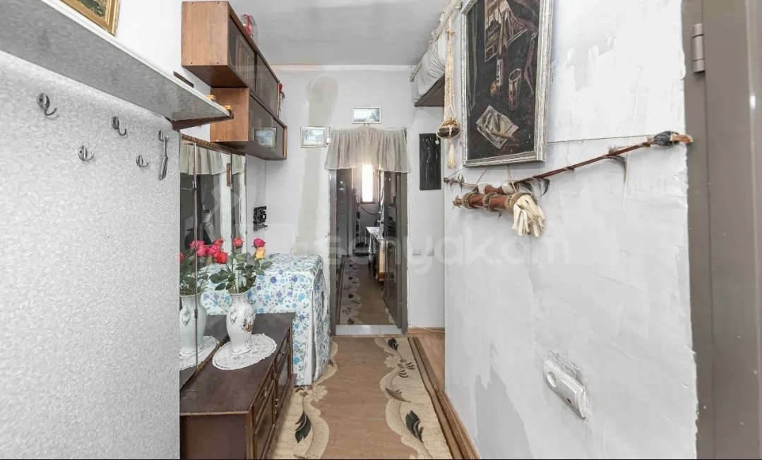 1 Սենյականոց Բնակարան Քարե Շենքում, 47քմ, 4/5 հարկ, Կոսմետիկ Վերանորոգված