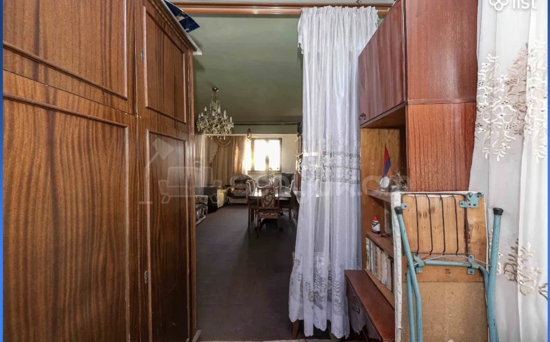 1 Սենյականոց Բնակարան Քարե Շենքում, 47քմ, 4/5 հարկ, Կոսմետիկ Վերանորոգված