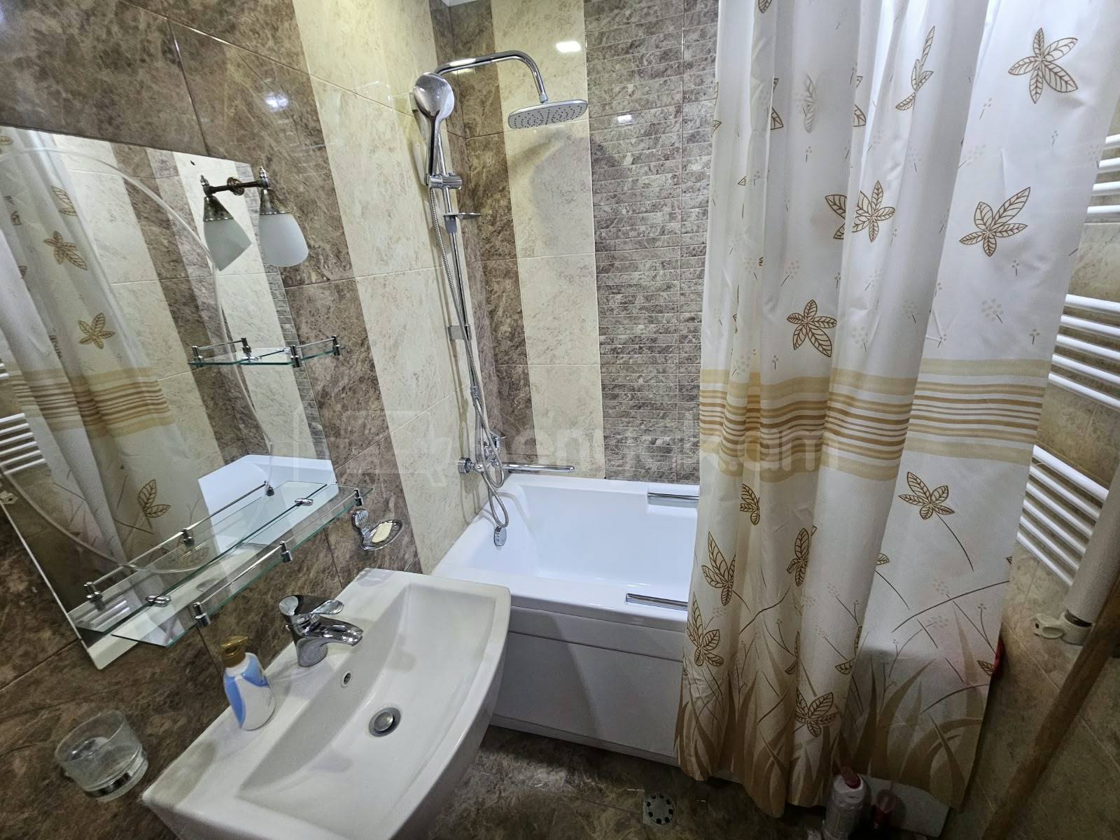 3 Սենյականոց Բնակարան Քարե Շենքում, 80քմ, 4/5 հարկ, Կապիտալ Վերանորոգված, Կահավորված, Արևկող