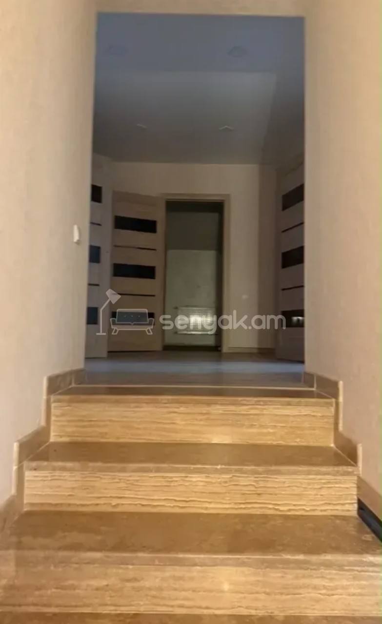 5 Սենյականոց Սեփական Տուն, 200քմ, Կապիտալ Վերանորոգված, Կահավորված