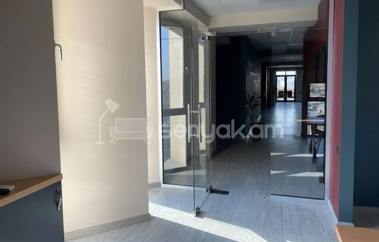 Օֆիսային Տարածք, 260քմ, Կապիտալ Վերանորոգված