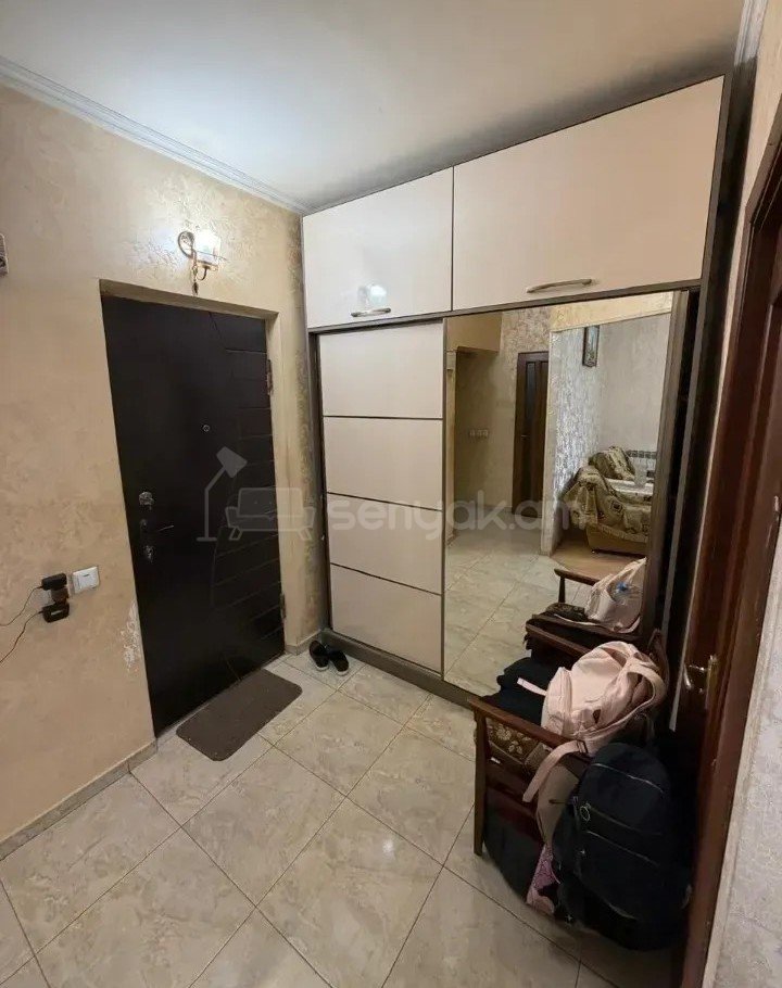 3 Սենյականոց Բնակարան Քարե Շենքում, 72քմ, 1/5 հարկ, Կապիտալ Վերանորոգված
