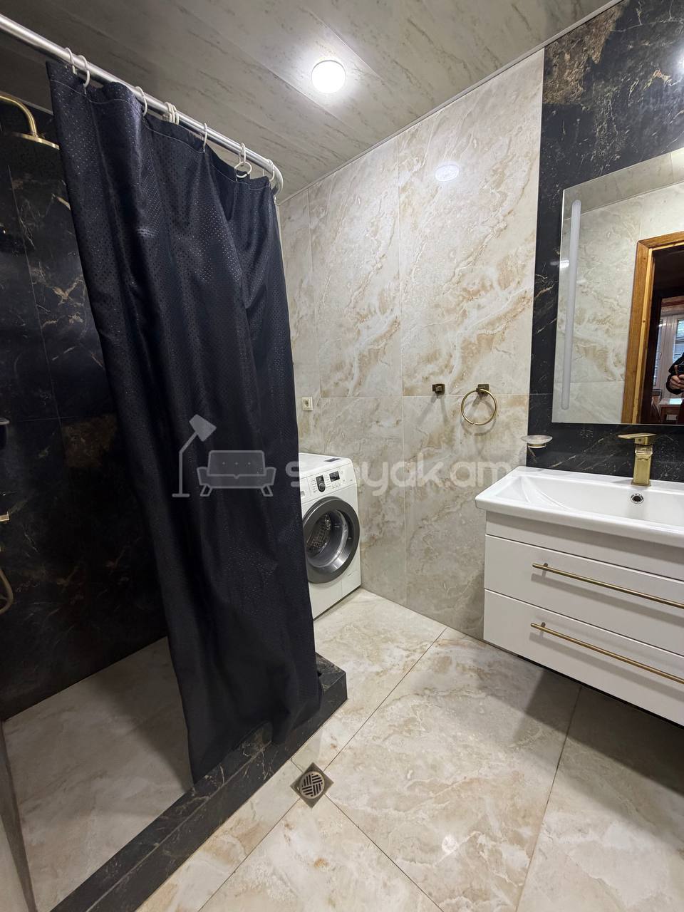 3 Սենյականոց Բնակարան, 75քմ, 3/7 հարկ, Կապիտալ Վերանորոգված, Կահավորված
