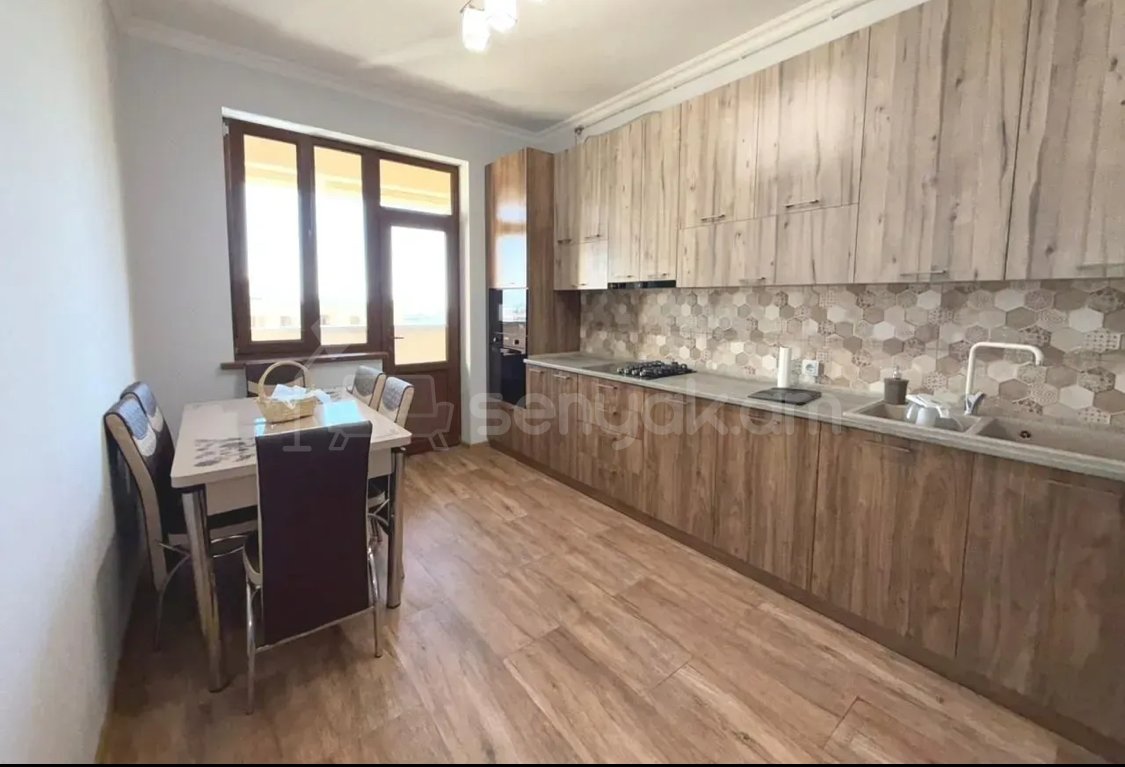 3 Սենյականոց Բնակարան Նորակառույցում, 100քմ, 16/17 հարկ, Կապիտալ Վերանորոգված, Կահավորված, Արևկող