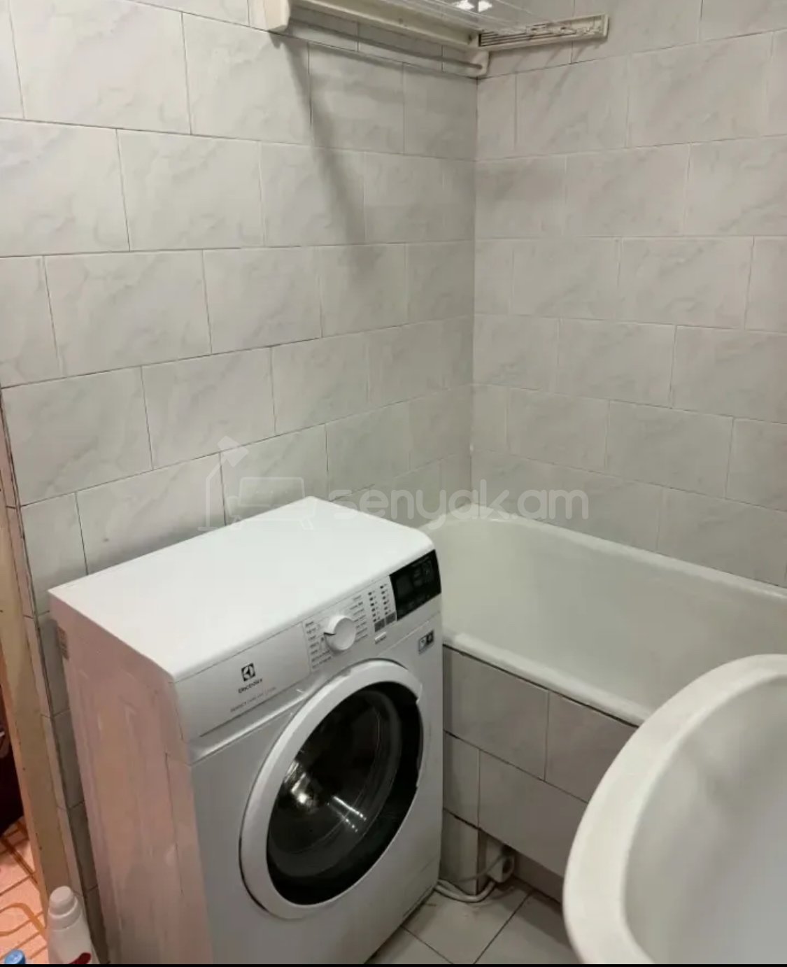 3 Սենյականոց Բնակարան, 56քմ, 3/4 հարկ, Նորմալ Վիճակում, Կահավորված