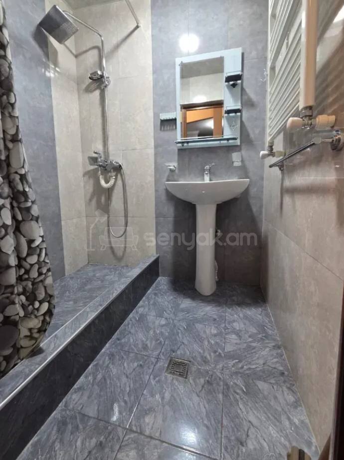 3 Սենյականոց Բնակարան, 64քմ, 12/16 հարկ, Կապիտալ Վերանորոգված, Կահավորված