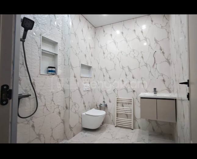 2 Սենյականոց Բնակարան Քարե Շենքում, 59քմ, 3/4 հարկ, Կոսմետիկ Վերանորոգված