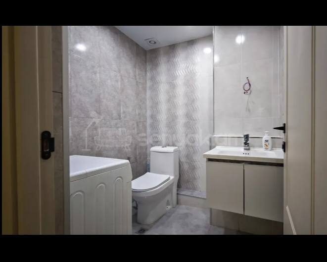 2 Սենյականոց Բնակարան Քարե Շենքում, 59քմ, 3/4 հարկ, Կոսմետիկ Վերանորոգված