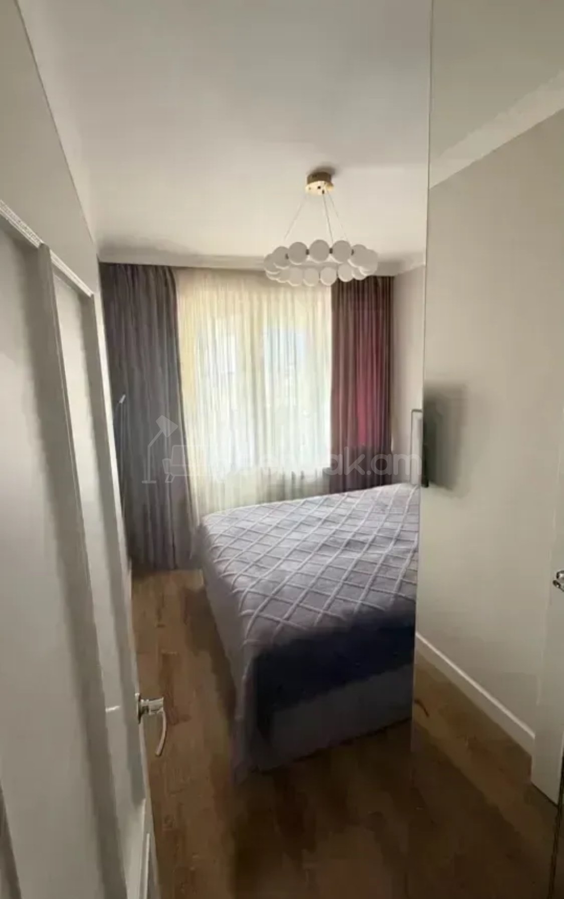 3 Սենյականոց Բնակարան Քարե Շենքում, 78քմ, 5/5 հարկ, Կապիտալ Վերանորոգված, Կահավորված, Արևկող