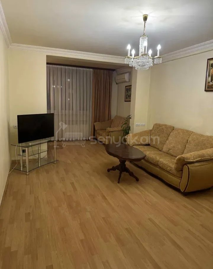 3 Սենյականոց Բնակարան Քարե Շենքում, 98քմ, 6/7 հարկ, Նորմալ Վիճակում, Կահավորված