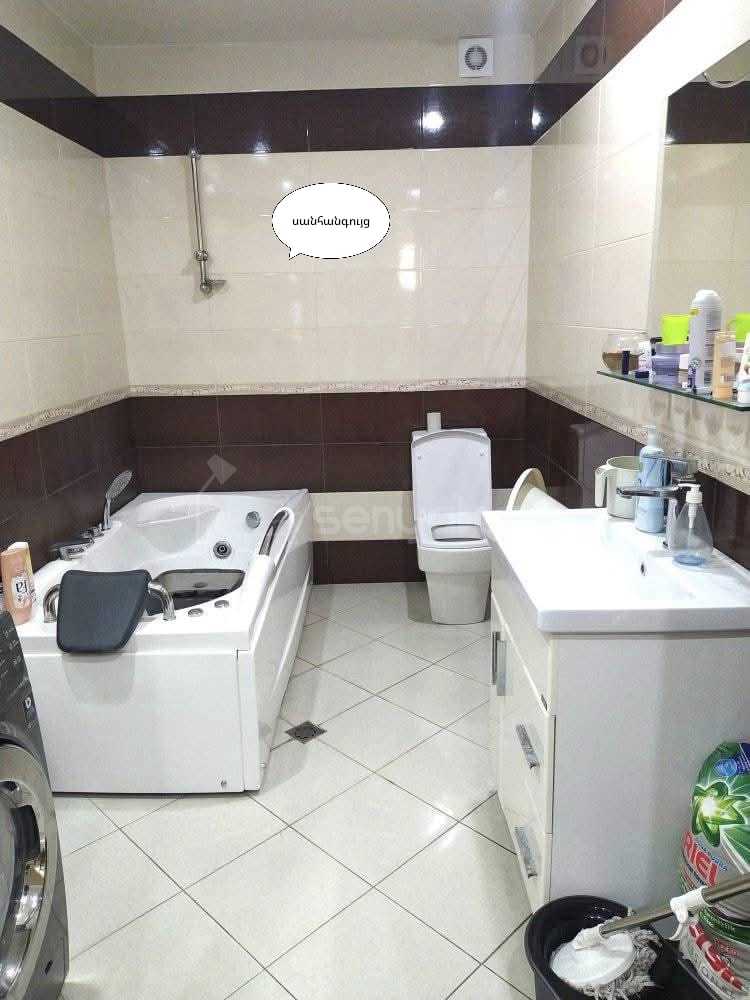 4 Սենյականոց Բնակարան Քարե Շենքում, 126քմ, 3/4 հարկ, Կապիտալ Վերանորոգված