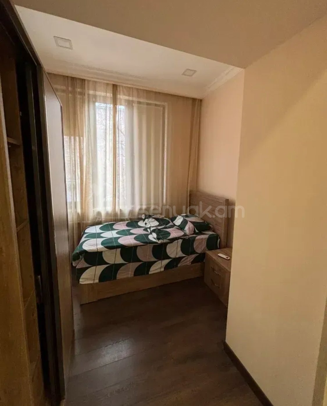 3 Սենյականոց Բնակարան Քարե Շենքում, 87քմ, 2/3 հարկ, Կապիտալ Վերանորոգված, Կահավորված