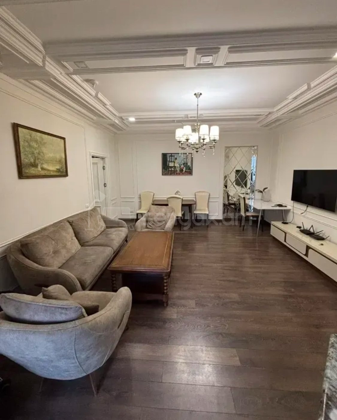3 Սենյականոց Բնակարան Քարե Շենքում, 87քմ, 2/3 հարկ, Կապիտալ Վերանորոգված, Կահավորված