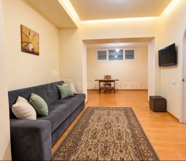 2 Սենյականոց Բնակարան Քարե Շենքում, 71քմ, 4/5 հարկ, Կոսմետիկ Վերանորոգված