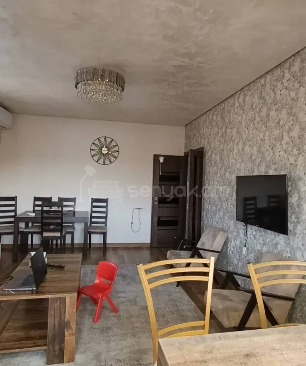 3 Սենյականոց Բնակարան Քարե Շենքում, 62քմ, 5/5 հարկ, Կոսմետիկ Վերանորոգված