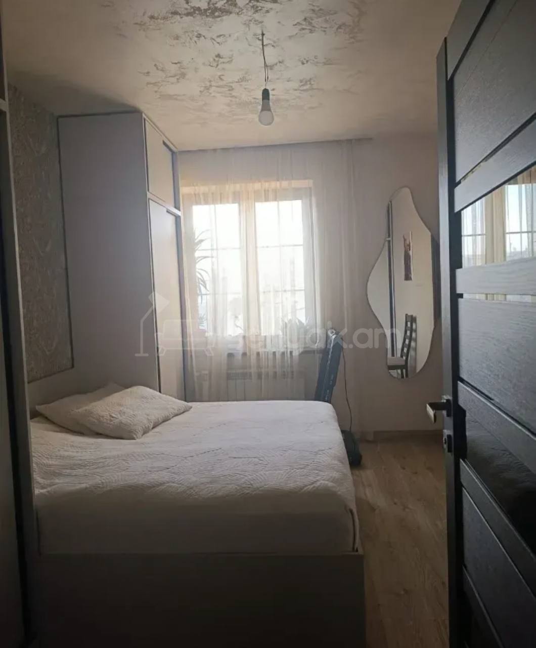 3 Սենյականոց Բնակարան Քարե Շենքում, 62քմ, 5/5 հարկ, Կոսմետիկ Վերանորոգված