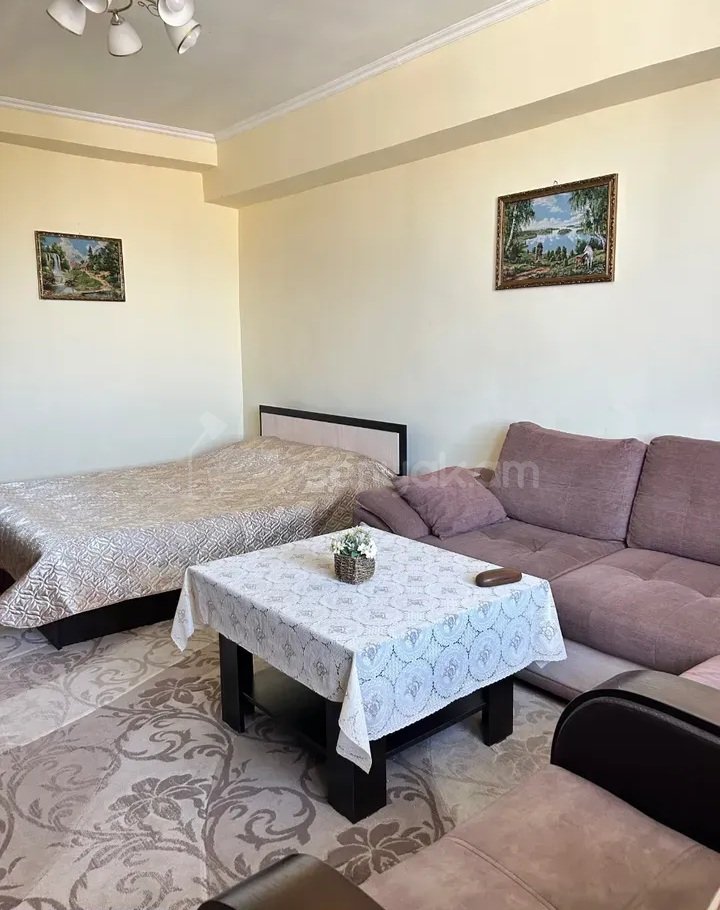 1 Սենյականոց Բնակարան Քարե Շենքում, 43քմ, 8/9 հարկ, Կապիտալ Վերանորոգված, Կահավորված