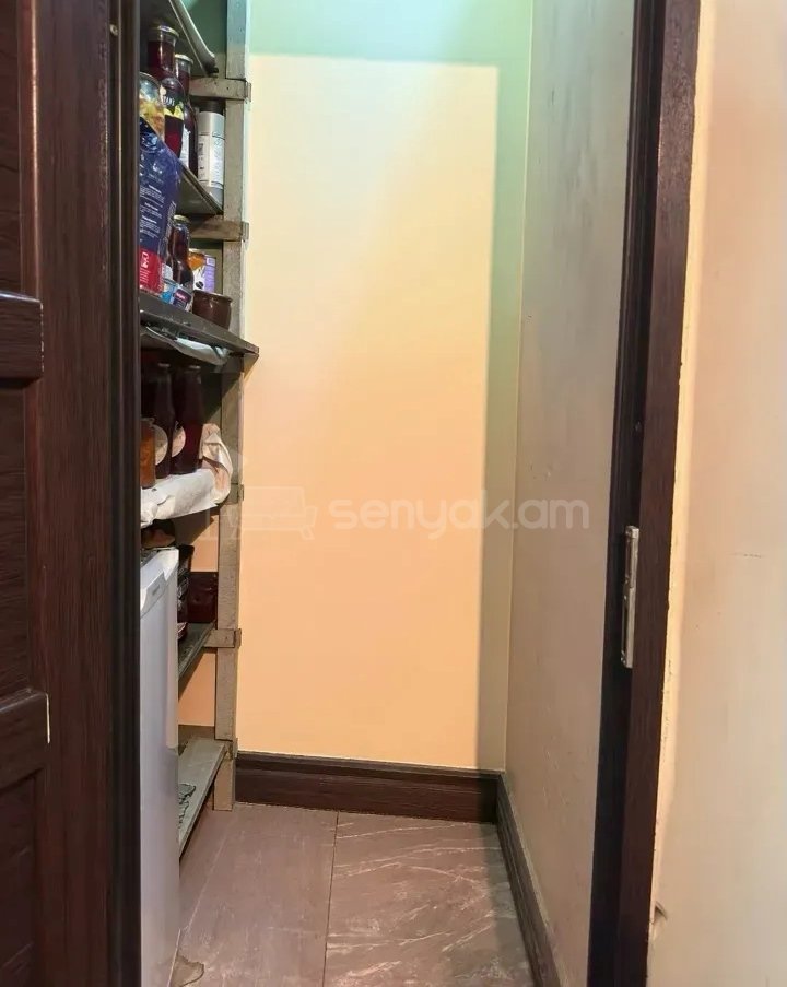 2 Սենյականոց Բնակարան Քարե Շենքում, 58քմ, 4/5 հարկ, Կապիտալ Վերանորոգված