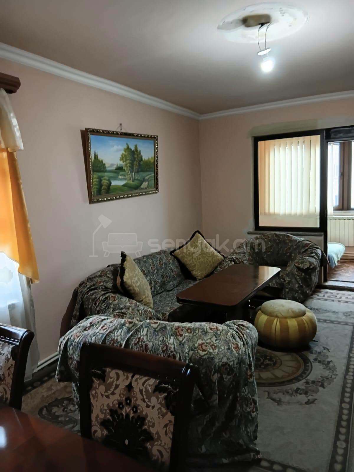 3 Սենյականոց Բնակարան, 70քմ, 8/9 հարկ, Նորմալ Վիճակում, Կահավորված