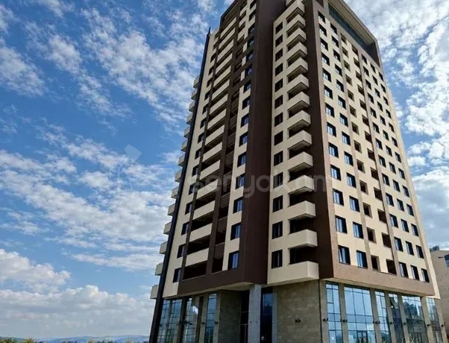 3 Սենյականոց Բնակարան Նորակառույցում, 80քմ, 4/18 հարկ, Զրոյական Վիճակում