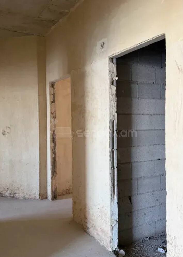 4 Սենյականոց Բնակարան Նորակառույցում, 132քմ, 10/16 հարկ, Զրոյական Վիճակում