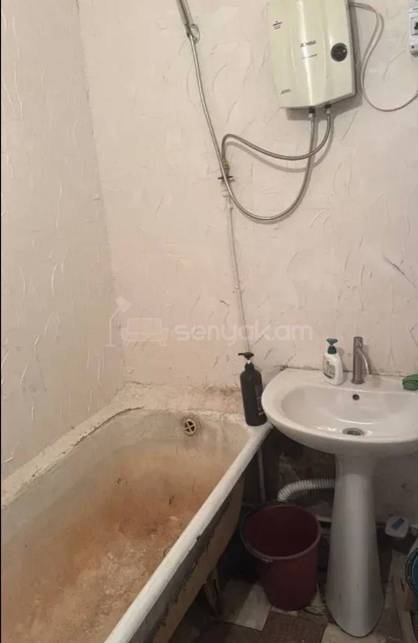 2 Սենյականոց Բնակարան, 62քմ, 3/5 հարկ, Կոսմետիկ Վերանորոգված