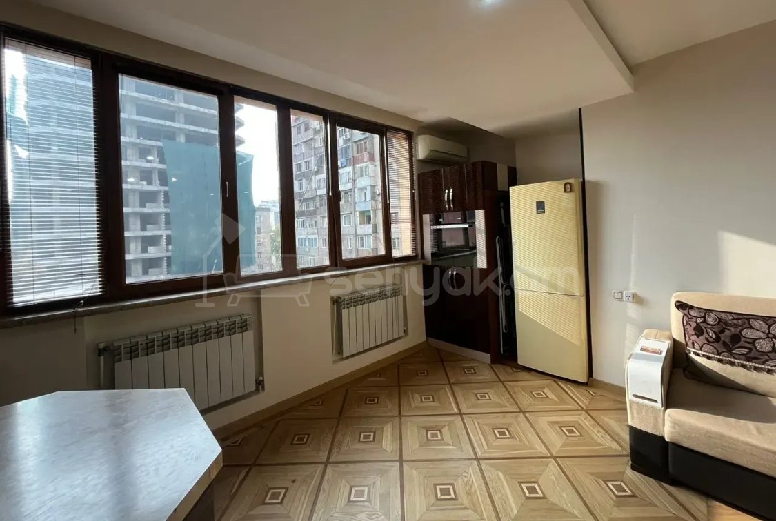 2 Սենյականոց Բնակարան, 50քմ, 3/12 հարկ, Կապիտալ Վերանորոգված, Կահավորված, Արևկող