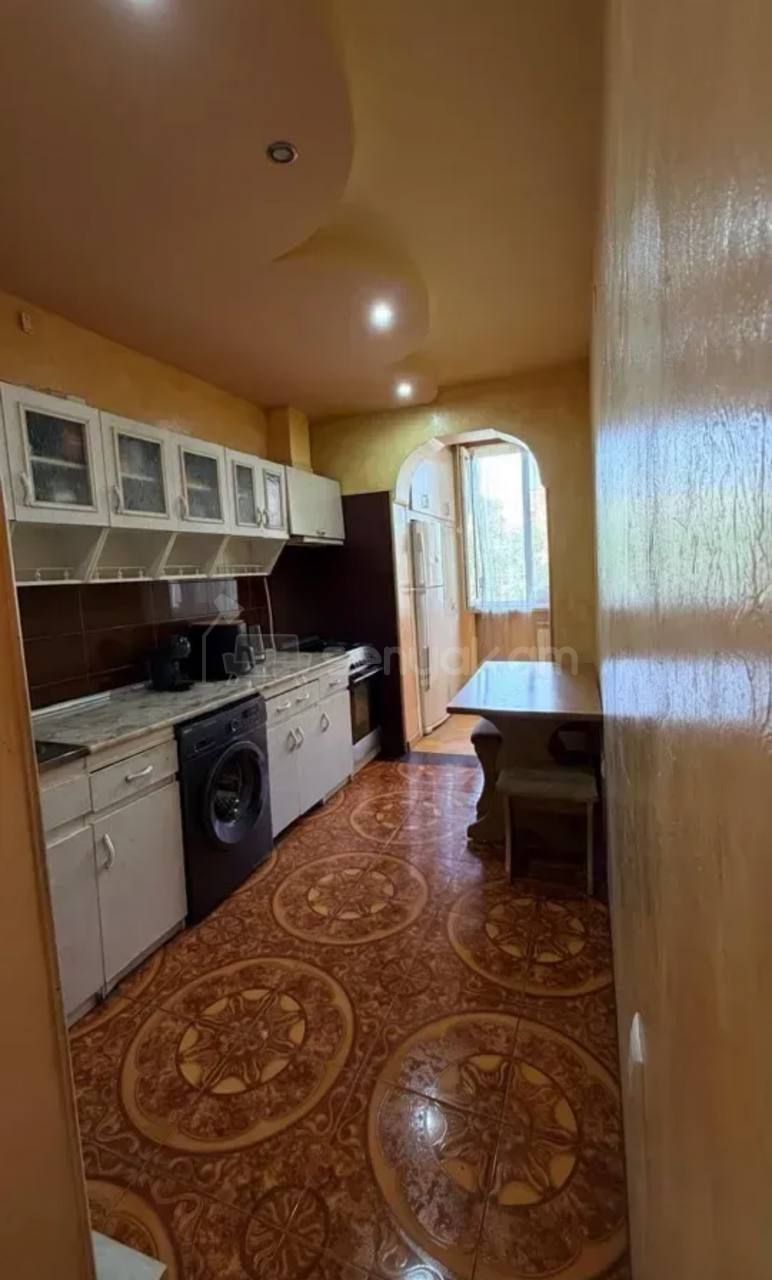 3 Սենյականոց Բնակարան, 76քմ, 4/9 հարկ, Կապիտալ Վերանորոգված