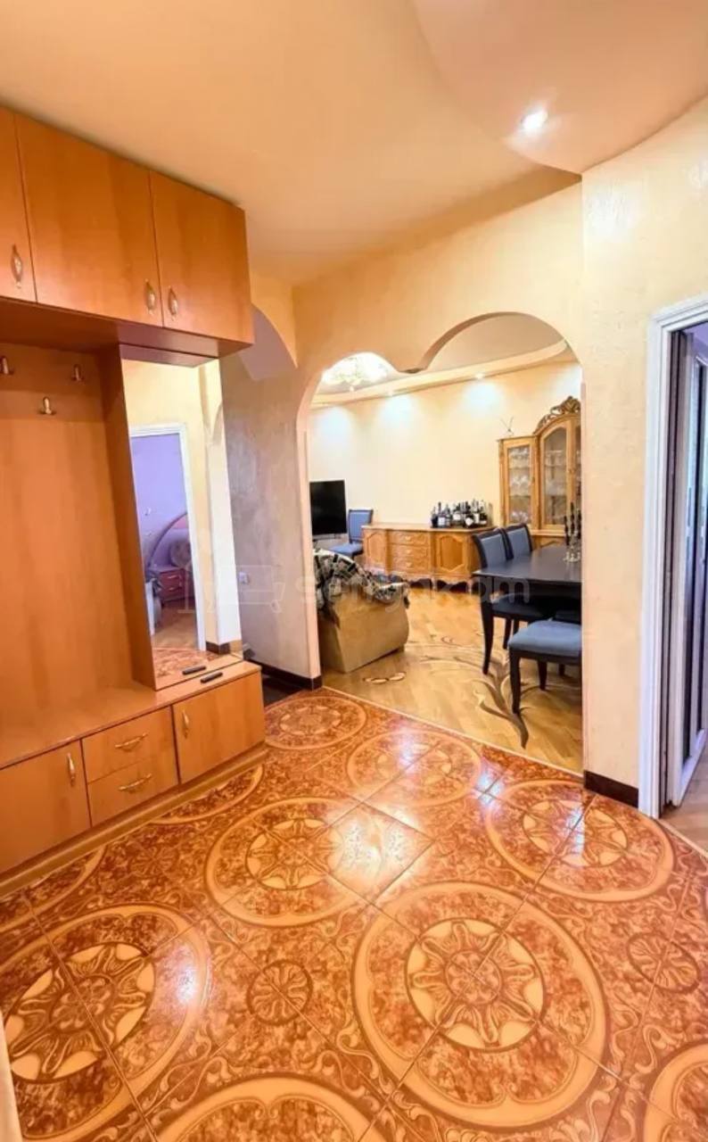 3 Սենյականոց Բնակարան, 76քմ, 4/9 հարկ, Կապիտալ Վերանորոգված