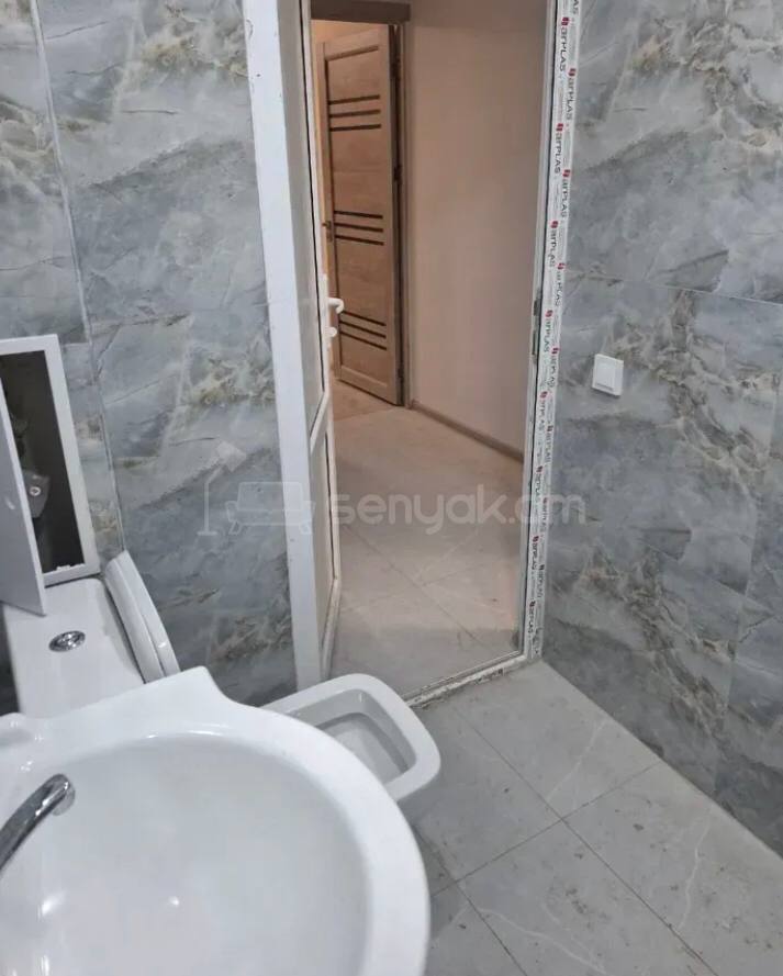 2 Սենյականոց Բնակարան Քարե Շենքում, 51քմ, 2/4 հարկ, Կոսմետիկ Վերանորոգված