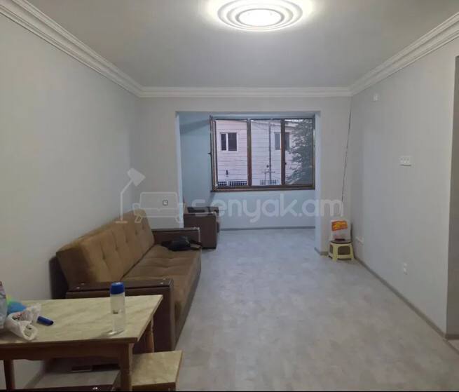2 Սենյականոց Բնակարան Քարե Շենքում, 51քմ, 2/4 հարկ, Կոսմետիկ Վերանորոգված