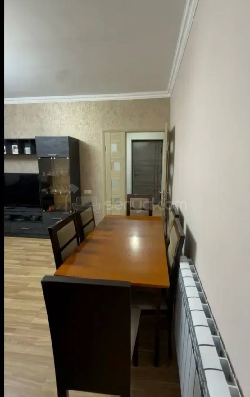 4 Սենյականոց Բնակարան Քարե Շենքում, 129քմ, 5/5 հարկ, Նորմալ Վիճակում