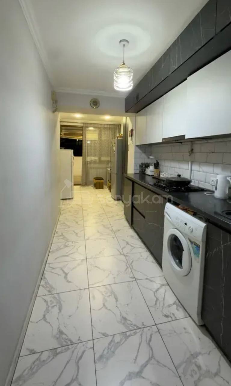 4 Սենյականոց Բնակարան Քարե Շենքում, 129քմ, 5/5 հարկ, Կապիտալ Վերանորոգված