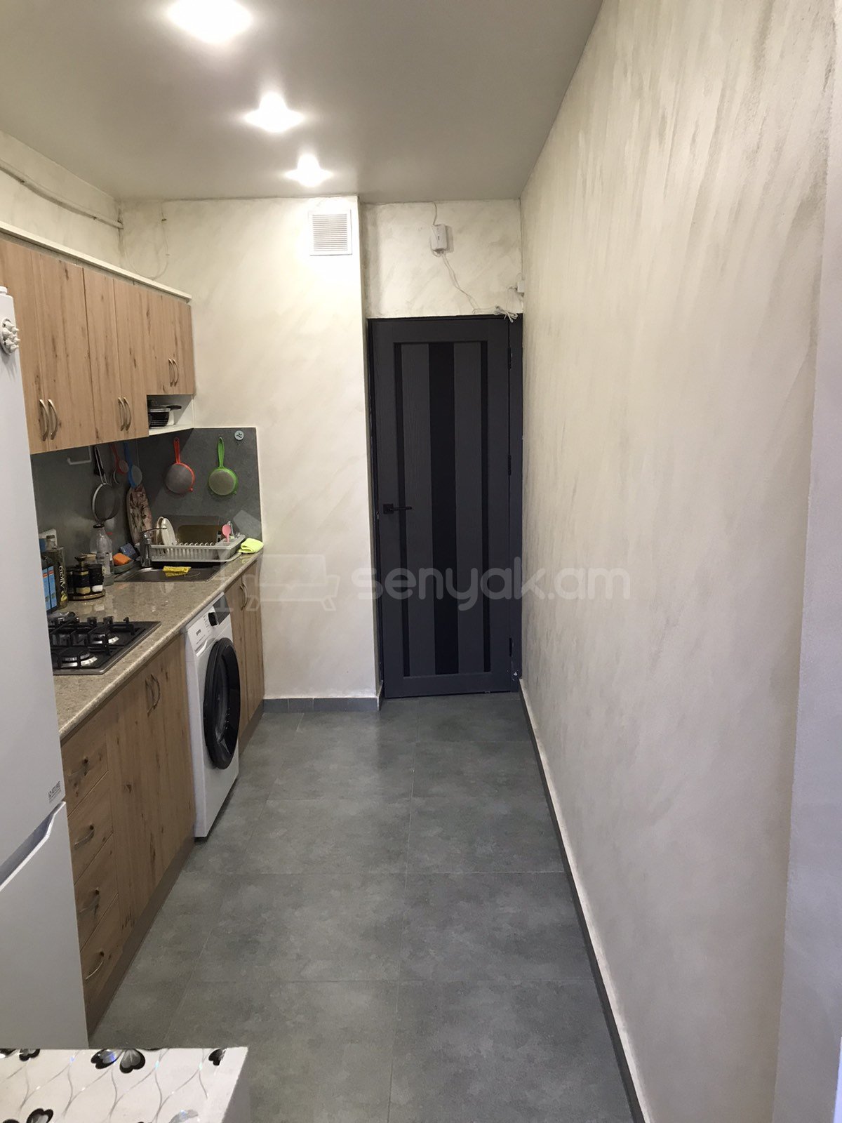 2 Սենյականոց Բնակարան, 54քմ, 3/9 հարկ, Կապիտալ Վերանորոգված, Կահավորված, Արևկող