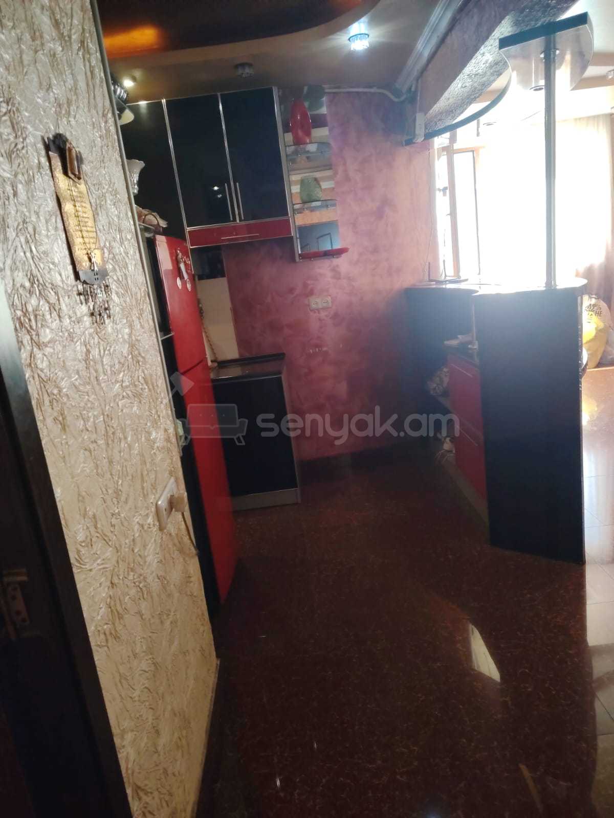 2 Սենյականոց Բնակարան, 41քմ, 5/9 հարկ, Դիզայներական Վերանորոգված, Կահավորված, Արևկող