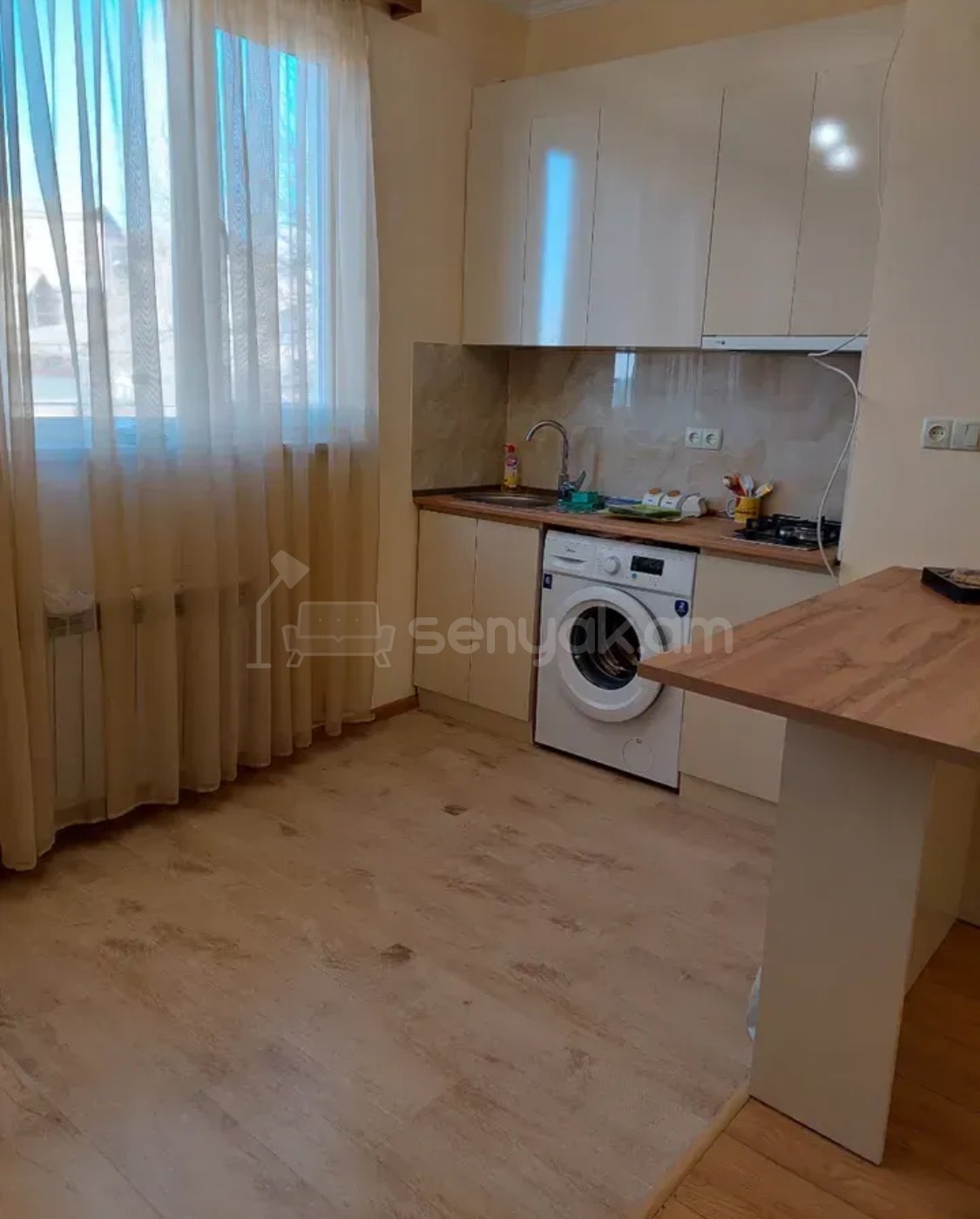 3 Սենյականոց Բնակարան, 75քմ, 2/10 հարկ, Կապիտալ Վերանորոգված, Կահավորված