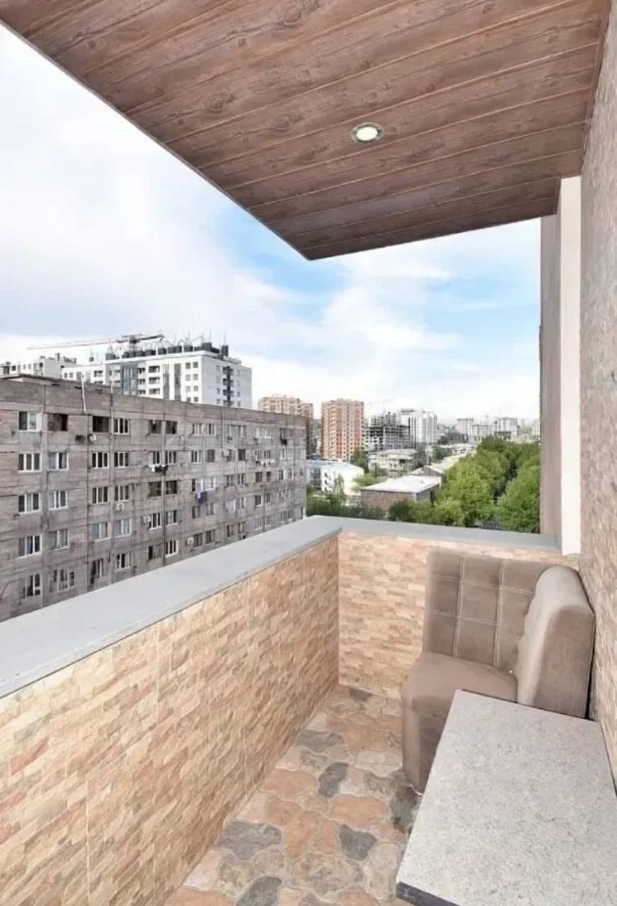 4 Սենյականոց Բնակարան, 105քմ, 9/15 հարկ, Կապիտալ Վերանորոգված, Կահավորված