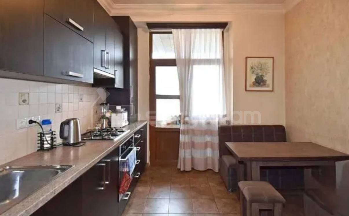4 Սենյականոց Բնակարան, 105քմ, 9/15 հարկ, Կապիտալ Վերանորոգված, Կահավորված