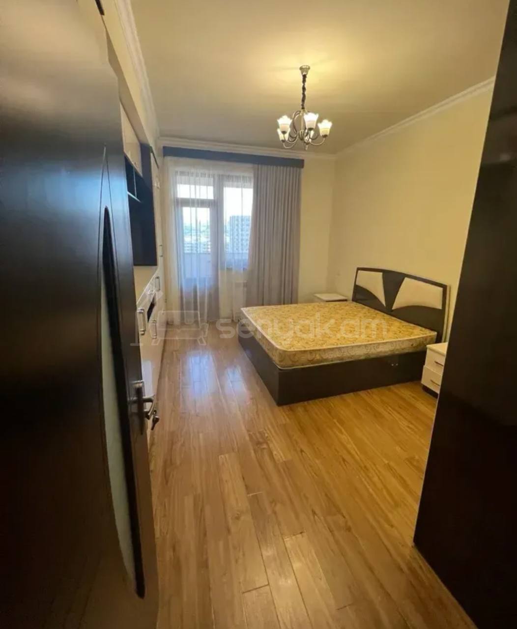 3 Սենյականոց Բնակարան, 86քմ, 5/14 հարկ, Կապիտալ Վերանորոգված, Կահավորված