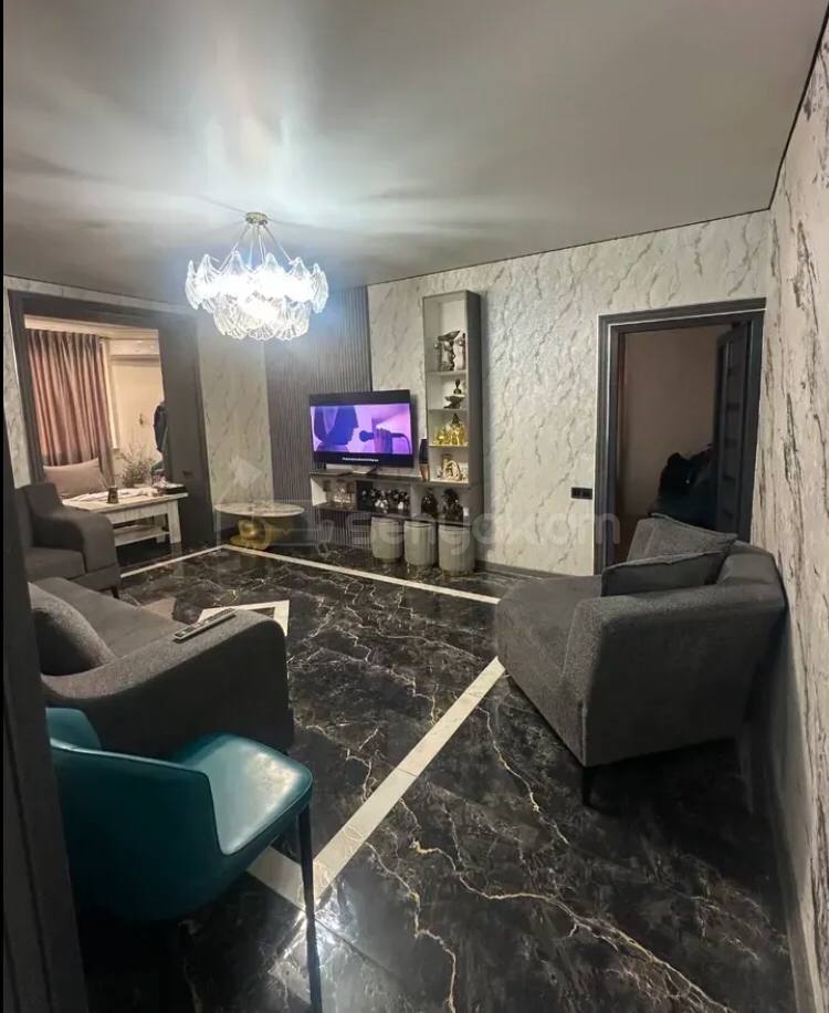2 Սենյականոց Բնակարան Քարե Շենքում, 52քմ, 1/4 հարկ, Կապիտալ Վերանորոգված