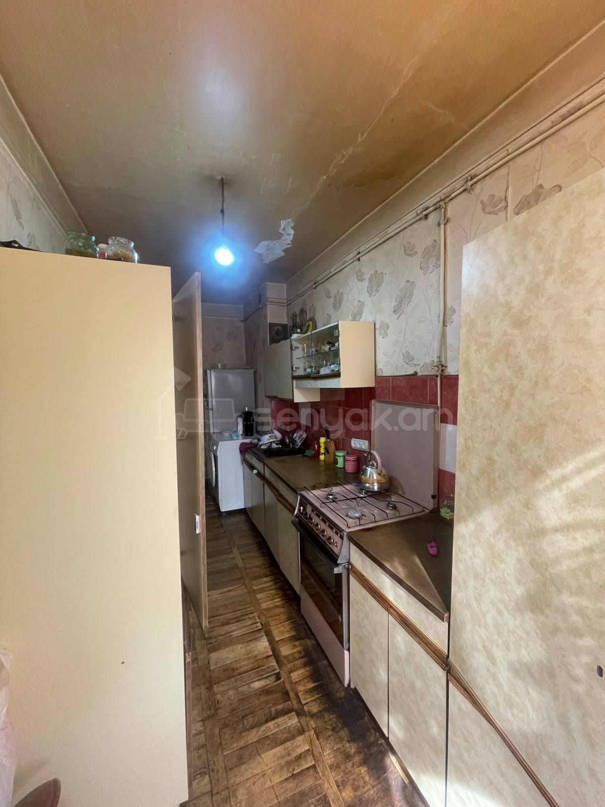 3 Սենյականոց Բնակարան, 73քմ, 5/9 հարկ, Նորմալ Վիճակում