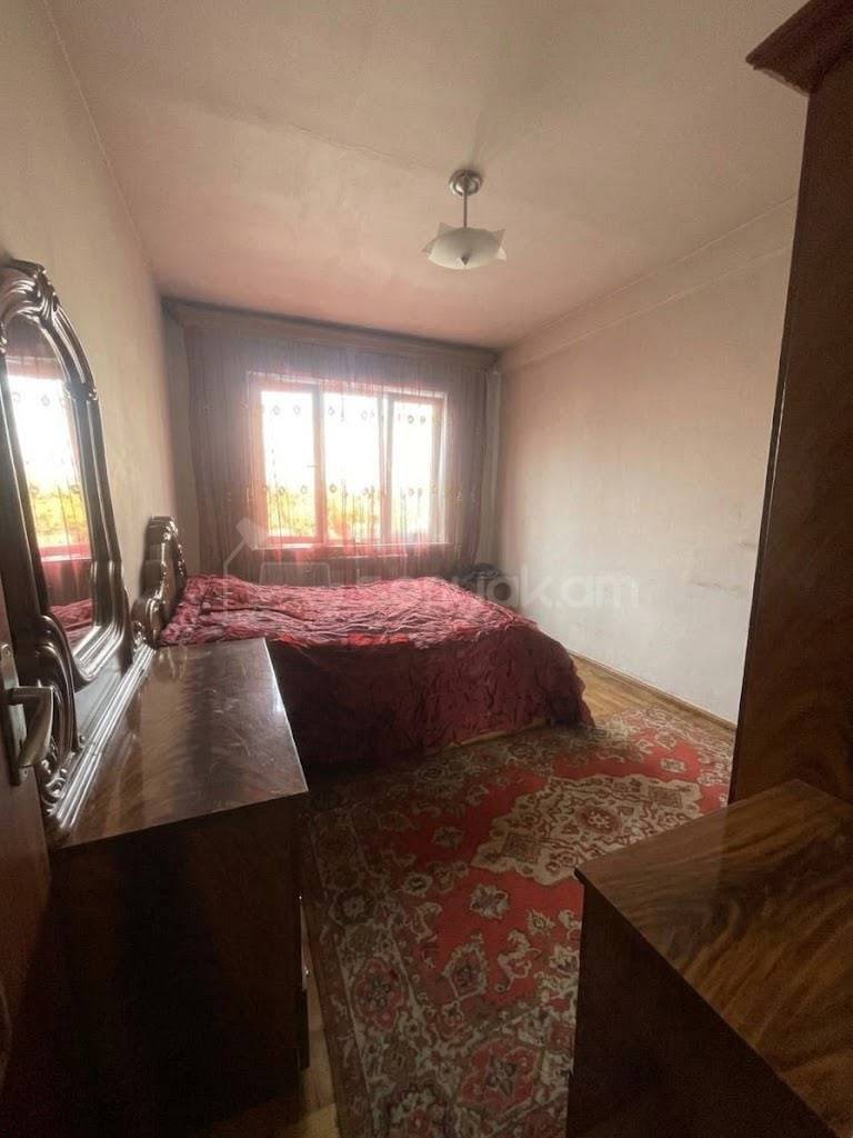 3 Սենյականոց Բնակարան, 73քմ, 5/9 հարկ, Նորմալ Վիճակում
